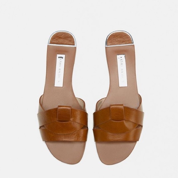 *SOLD* Zara Leather Crossover Sandals Size 39 - Picture 4 of 4